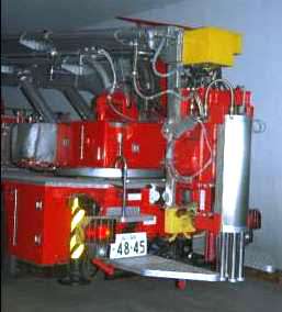 �����r�v