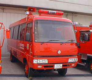 ���{���r�p